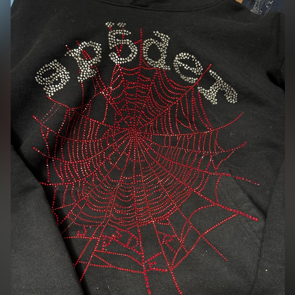 Sp5der Black with Rhinestone Sweatshirt. Excellent condition. Men's size large.